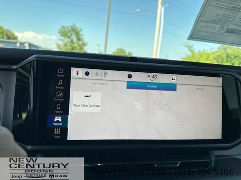 New 2025 Jeep Gladiator Sport image 27