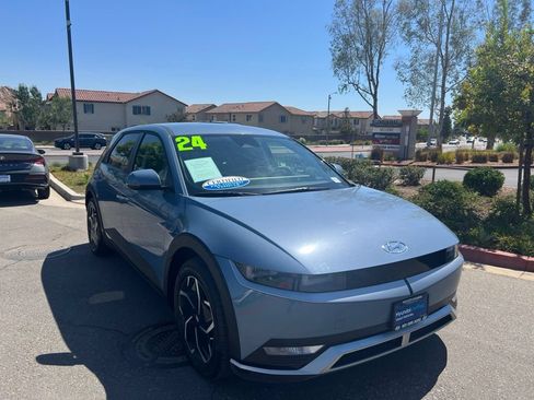 Used 2024 Hyundai Ioniq 5 SE RWD image 2