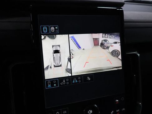 Used 2026 GMC Acadia Elevation w/ Elevation Premium Package FWD image 37