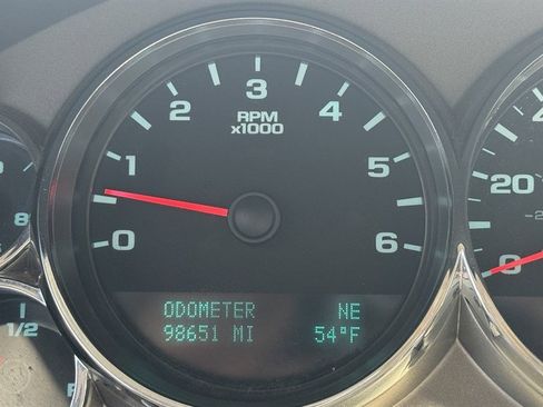 Used 2012 GMC Sierra 2500 SLE w/ HD SLE Premium Package image 12