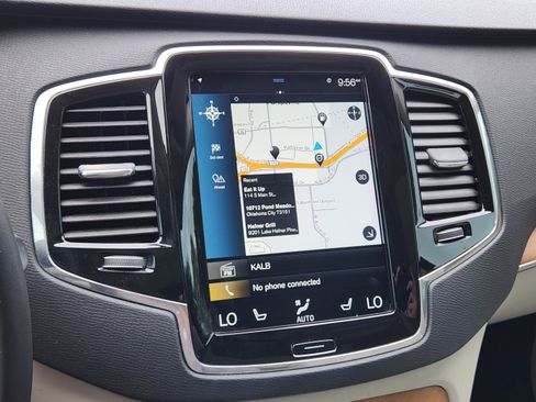 Used 2021 Volvo XC90 T8 Inscription Expression w/ Advanced Package AWD/4WD image 9