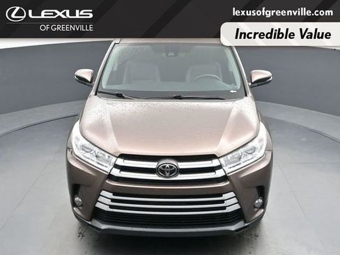 Used 2017 Toyota Highlander XLE FWD image 17