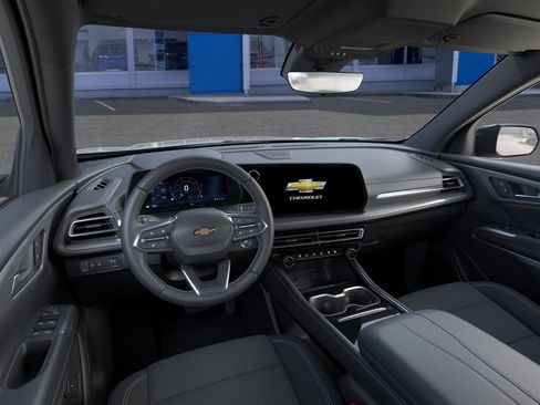 New 2026 Chevrolet Traverse LT w/ Driver Confidence Package FWD image 17