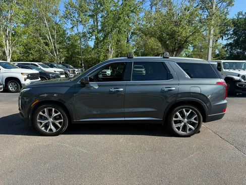 Used 2022 Hyundai Palisade SEL w/ 8P Bench Seat Package FWD image 2