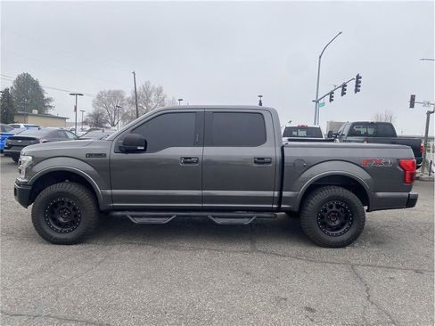 Used 2018 Ford F150 Lariat w/ Equipment Group 502A Luxury image 9