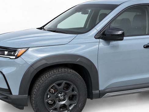 Used 2023 Honda Pilot TrailSport image 6