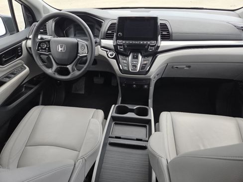 Used 2024 Honda Odyssey Touring image 25