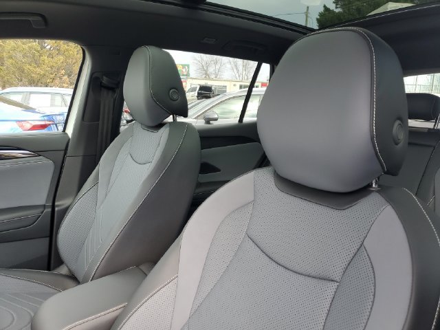 New 2026 Volkswagen Tiguan SE R-Line FWD image 16