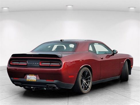 Used 2020 Dodge Challenger R/T w/ Plus Package image 4