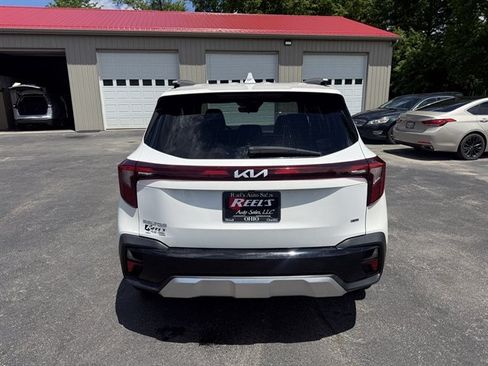 Used 2024 Kia Seltos EX AWD/4WD image 26