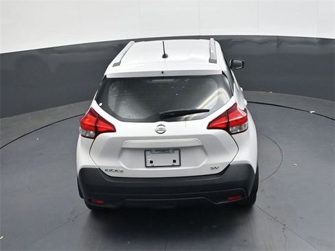 Used 2019 Nissan Kicks SV image 24