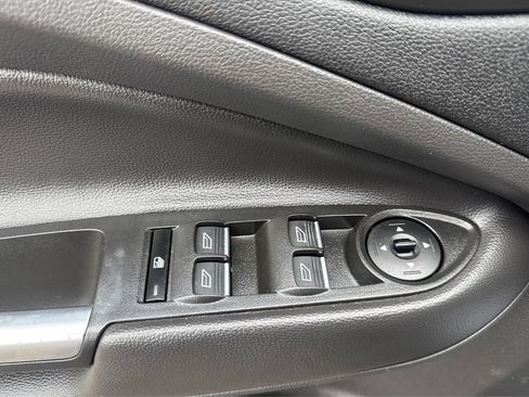 Used 2016 Ford C-MAX Energi SEL w/ Equipment Group 302A image 32