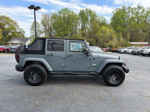 Used 2014 Jeep Wrangler Unlimited Sahara w/ Trailer Tow Group image 6