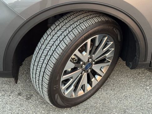 Used 2022 Ford Escape Titanium w/ Class II Trailer Tow Package image 35