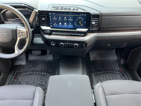 Used 2023 Chevrolet Silverado 1500 RST w/ Z71 Off-Road Package AWD/4WD image 31
