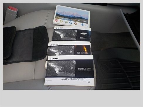 Used 2009 GMC Sierra 3500 SLT w/ SLT Convenience Package image 17