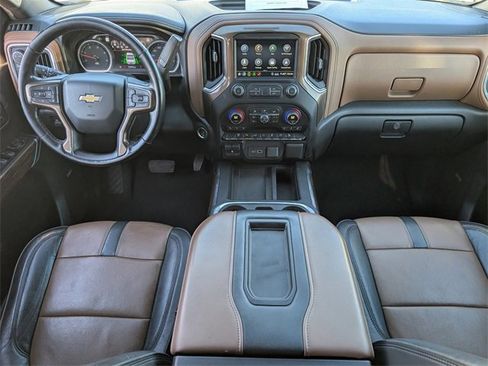Used 2020 Chevrolet Silverado 2500 High Country w/ Z71 Off-Road Package image 9
