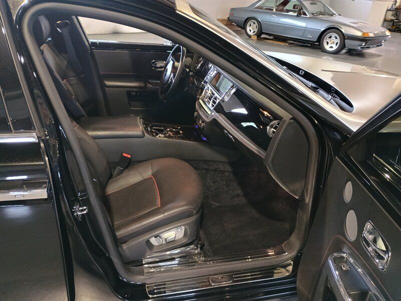 Used 2014 Rolls-Royce Ghost RWD image 41