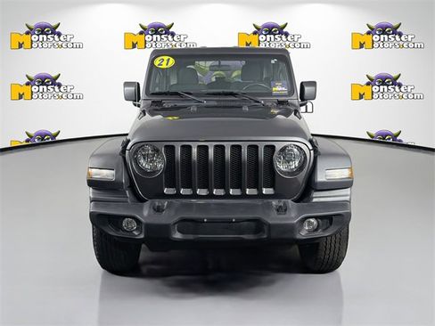 Used 2021 Jeep Wrangler Sport S image 2