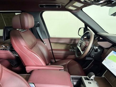 Used 2025 Land Rover Range Rover Long Wheelbase Autobiography image 29