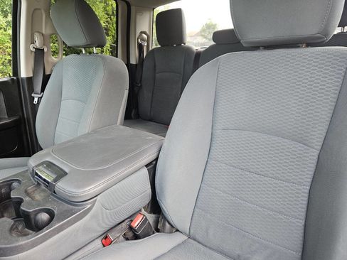 Used 2014 RAM 1500 Express RWD image 11
