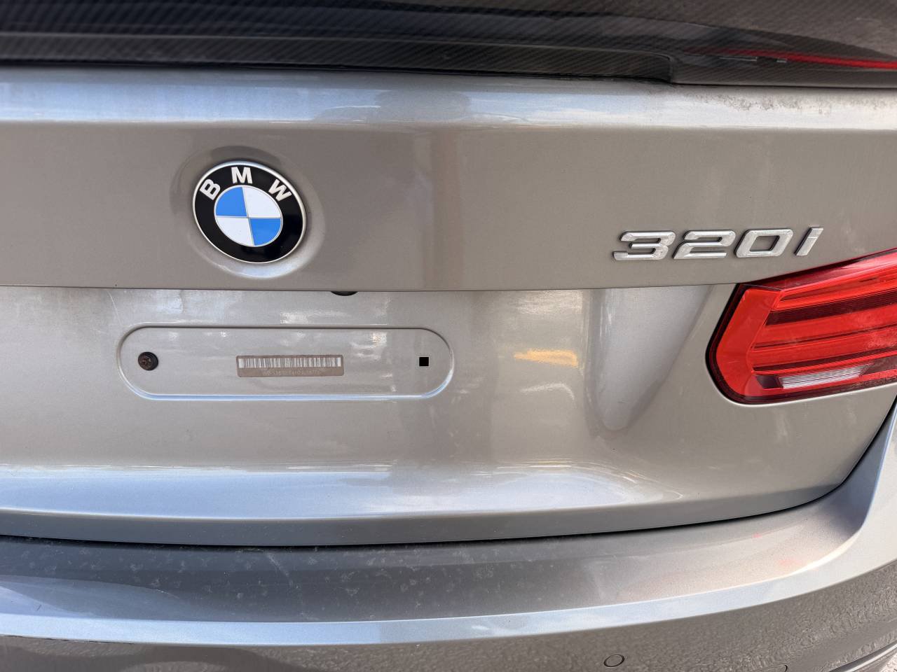 Used 2017 BMW 320i Sedan RWD image 9