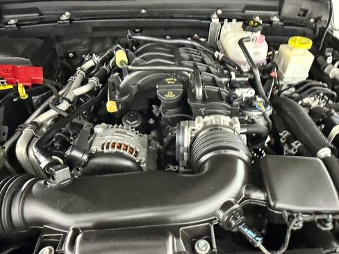 Used 2022 Jeep Gladiator Overland AWD/4WD image 33