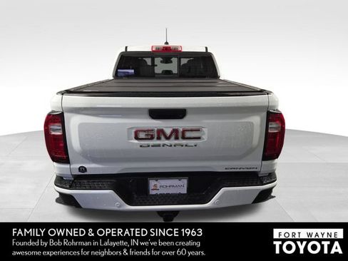 Used 2023 GMC Canyon Denali AWD/4WD image 8