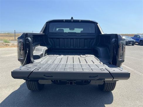 New 2026 GMC Hummer EV 4x4 Crew Cab image 29