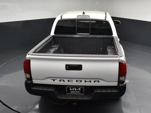 Used 2020 Toyota Tacoma SR w/ SR Convenience Package image 43