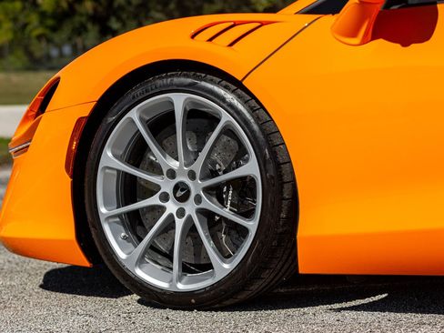 Used 2024 McLaren Artura RWD image 42