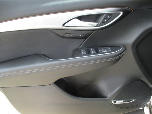 Used 2025 Buick Envision Sport Touring AWD/4WD image 30
