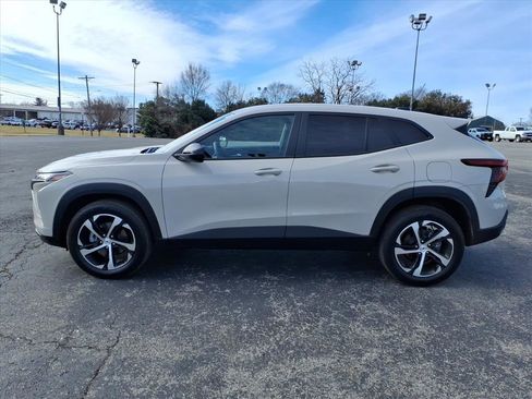 New 2026 Chevrolet Trax RS w/ Driver Confidence Package image 6