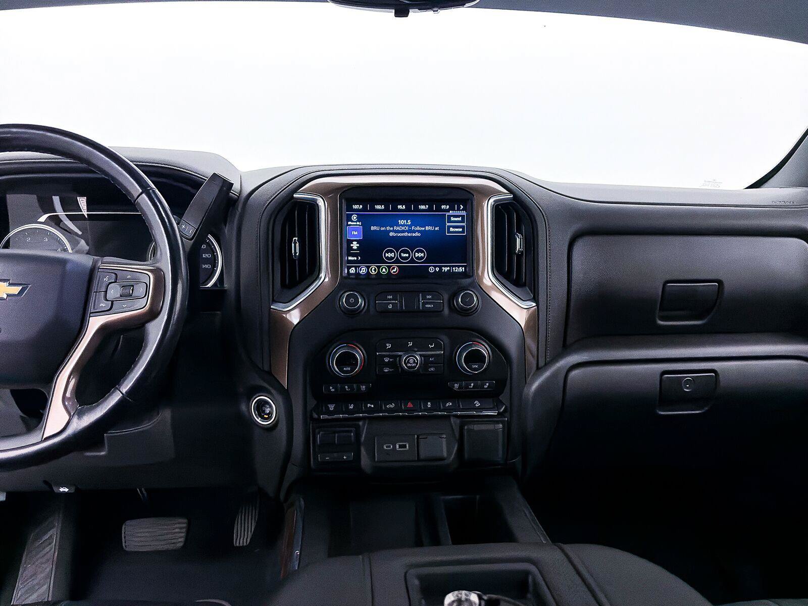 Used 2022 Chevrolet Silverado 2500 High Country w/ Z71 Off-Road Package AWD/4WD image 8