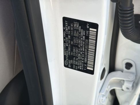 Used 2023 Hyundai Kona SEL image 9