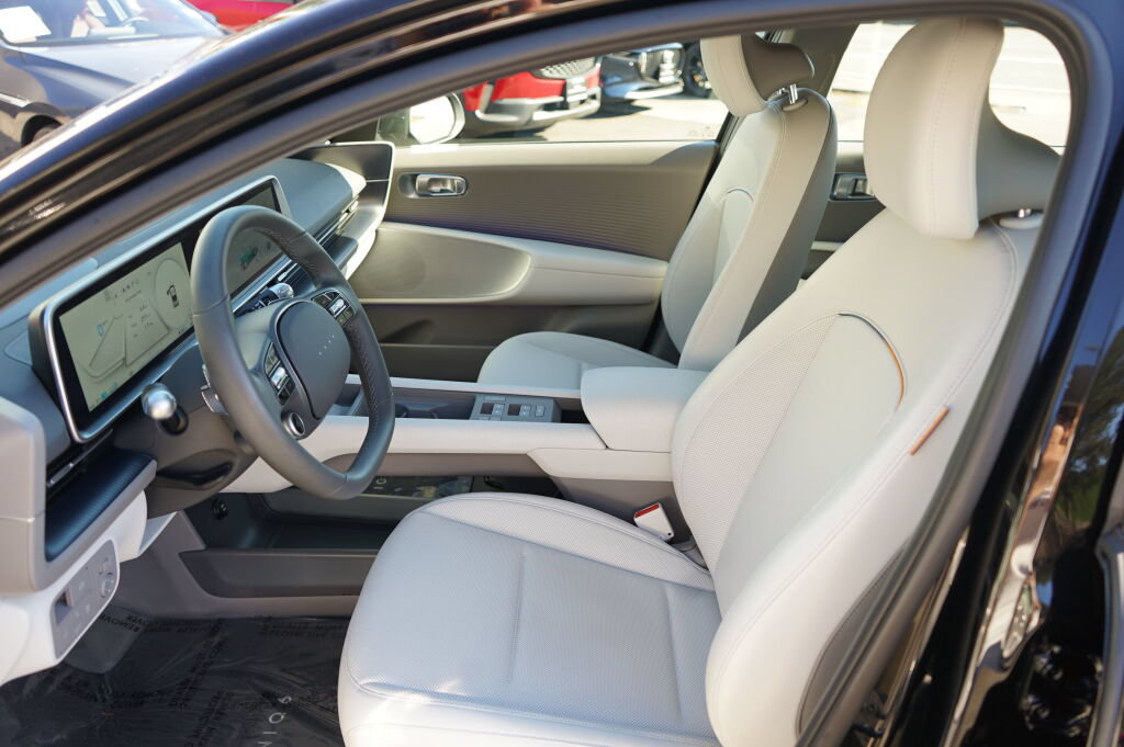 Certified 2025 Hyundai Ioniq 6 SEL RWD image 15