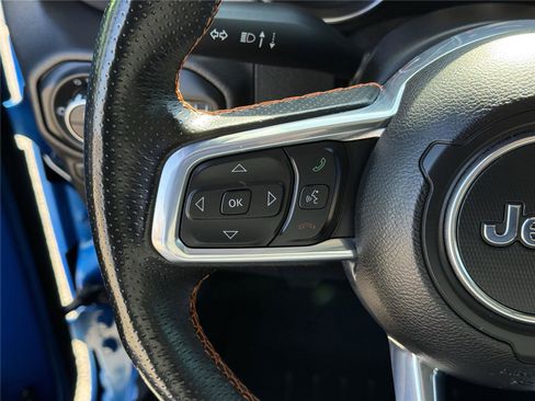 Used 2021 Jeep Gladiator Mojave w/ Cold Weather Group image 22