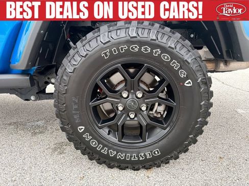 Used 2025 Jeep Gladiator Sport AWD/4WD image 30