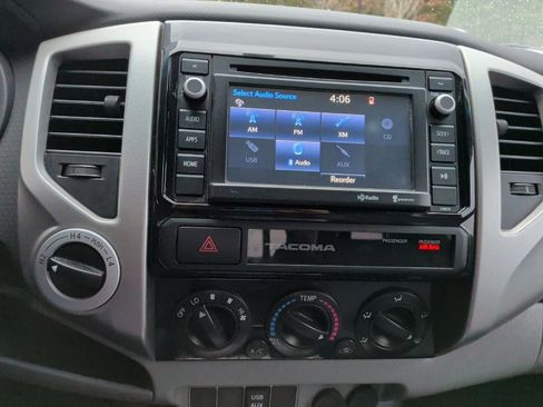 Used 2015 Toyota Tacoma Base w/ TRD Sport Package image 22