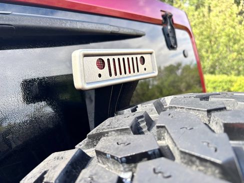 Used 2013 Jeep Wrangler Unlimited Sahara w/ Dual Top Group AWD/4WD image 18