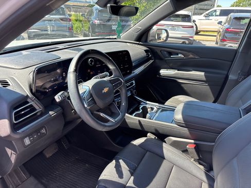 Used 2026 Chevrolet Traverse High Country w/ LPO, Floor Liner Package AWD/4WD image 23