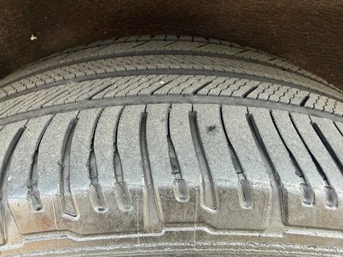 Used 2012 Mercedes-Benz GL 450 4MATIC image 4