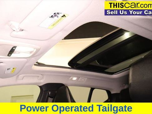 Used 2024 Volvo XC40 B5 Plus w/ Protection Package Premier AWD/4WD image 23