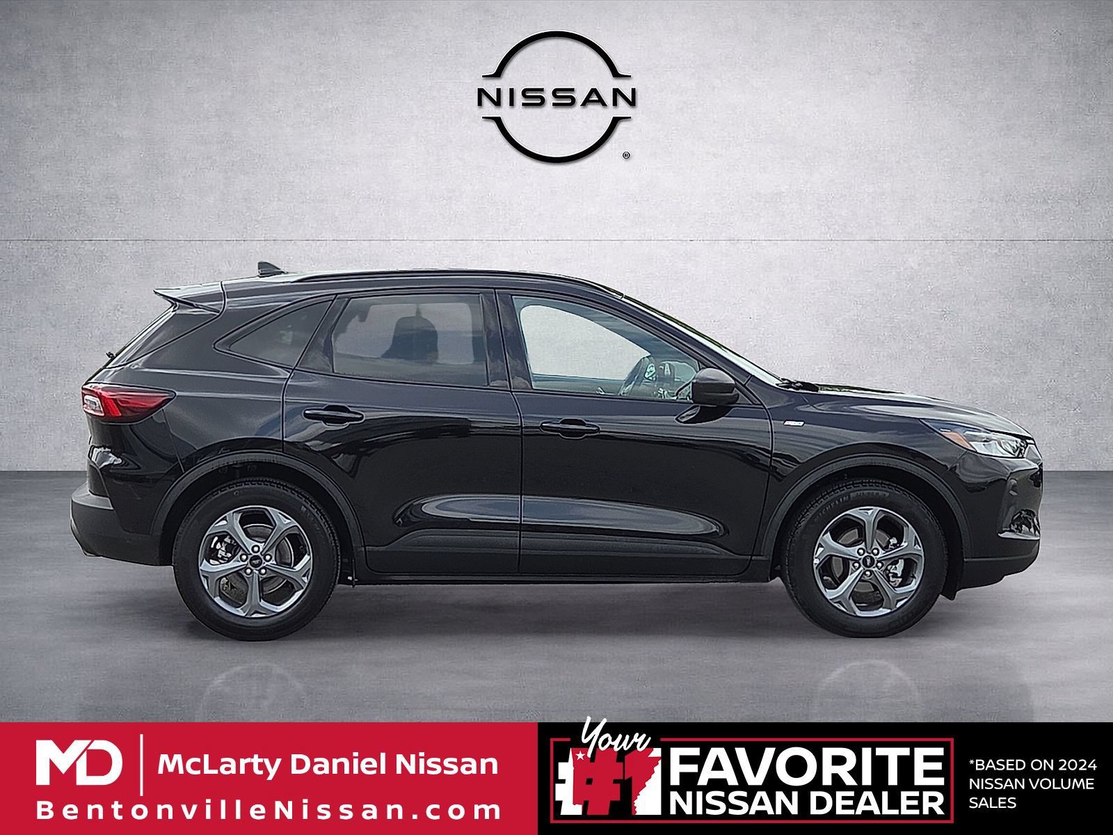 Used 2025 Ford Escape ST-Line FWD image 6