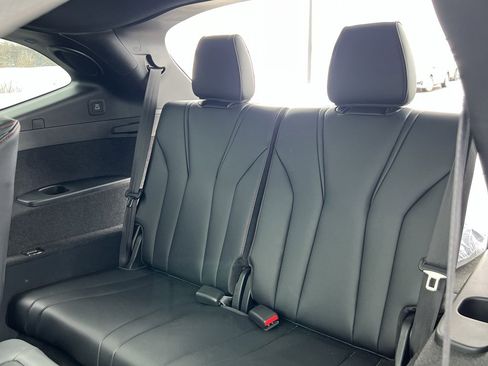 Used 2025 Acura MDX A-Spec image 40