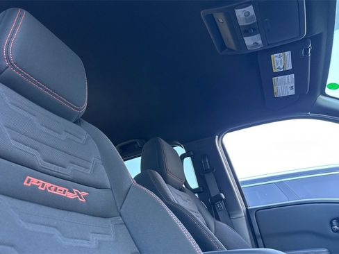 Used 2024 Nissan Frontier Pro-X w/ Technology Package image 16