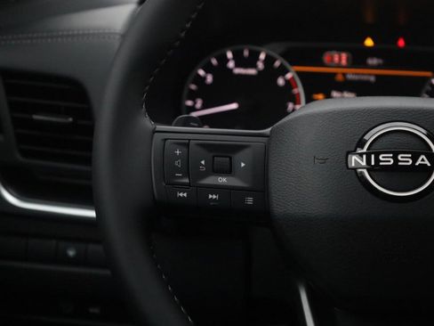 New 2026 Nissan Rogue SV AWD/4WD image 10