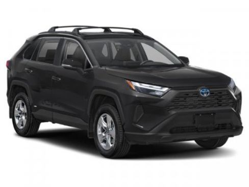 Used 2025 Toyota RAV4 XLE AWD/4WD image 6