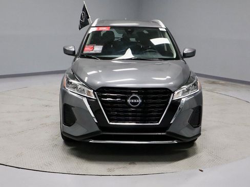 Certified 2024 Nissan Kicks SV image 8