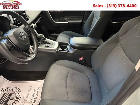 Certified 2019 Toyota RAV4 XLE image 10